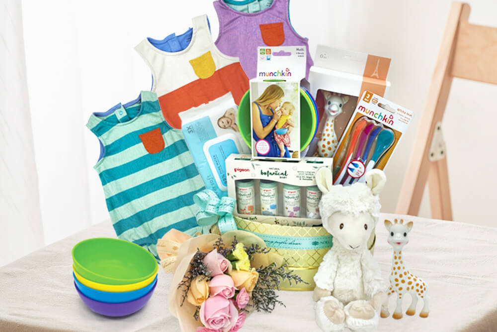 on-the-go-newborn-gifts-1000x667