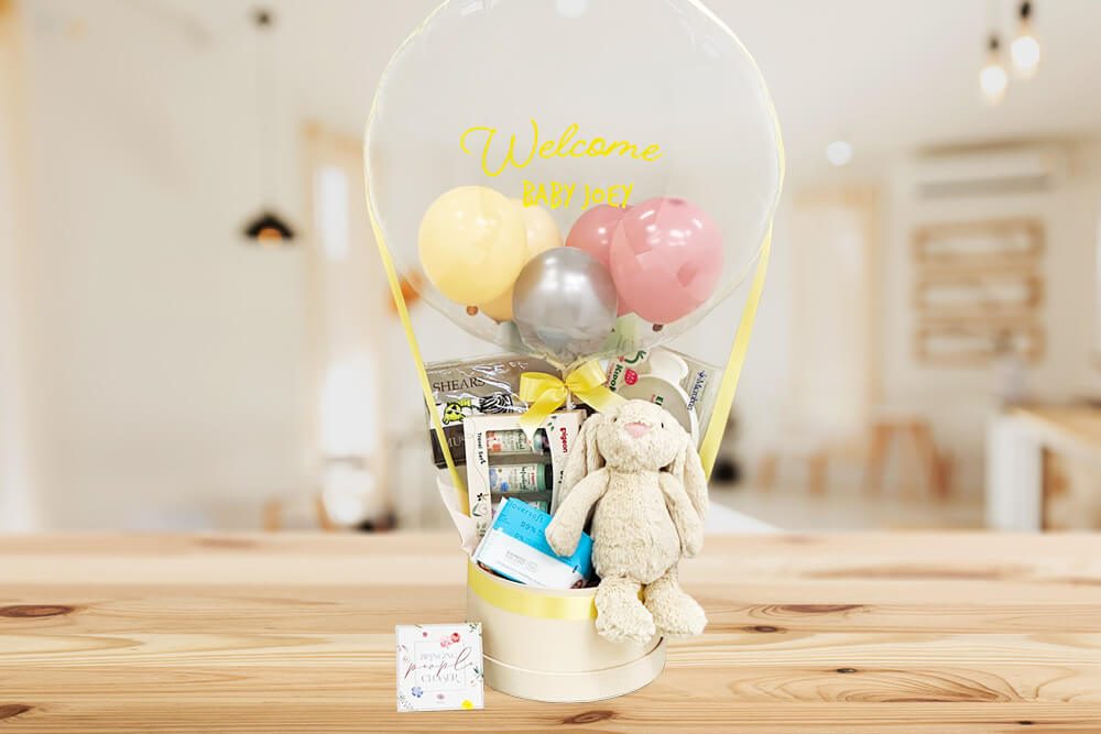 personalised-baby-gift-hampers-1000x667